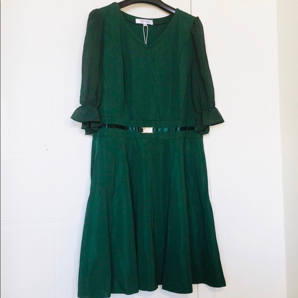 Green Bubble Sleeve Dress